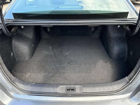 Used 2025 Nissan Altima 2.5 SV FWD image 8