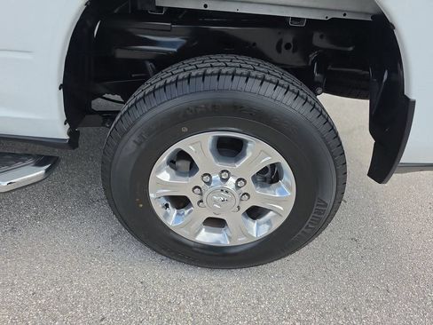 Used 2026 RAM 2500 Big Horn AWD/4WD image 34