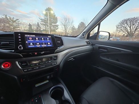 Used 2023 Honda Ridgeline RTL-E image 22