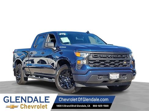 Used 2023 Chevrolet Silverado 1500 Custom image 1