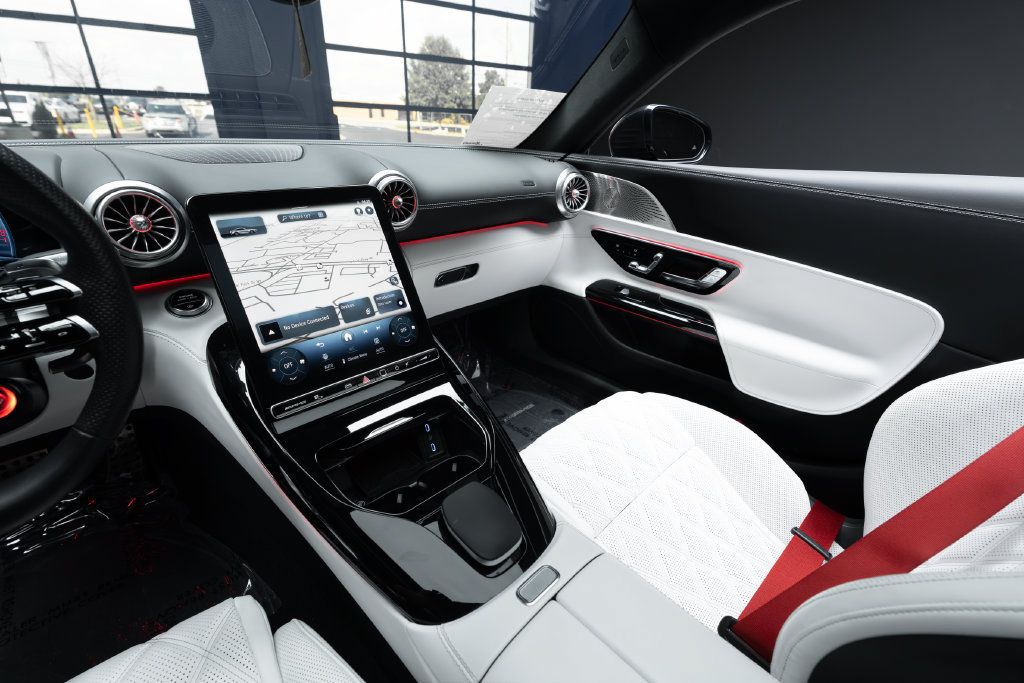 Used 2025 Mercedes-Benz AMG GT 55 w/ Driver Assistance Package image 33