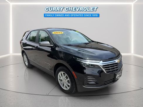 Used 2023 Chevrolet Equinox LS AWD/4WD image 1