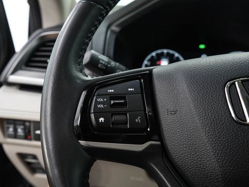 Used 2025 Honda Odyssey EX-L image 26