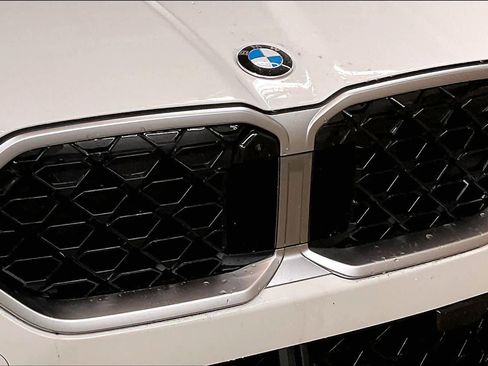 Used 2025 BMW X2 xDrive28i w/ Technology Package image 32