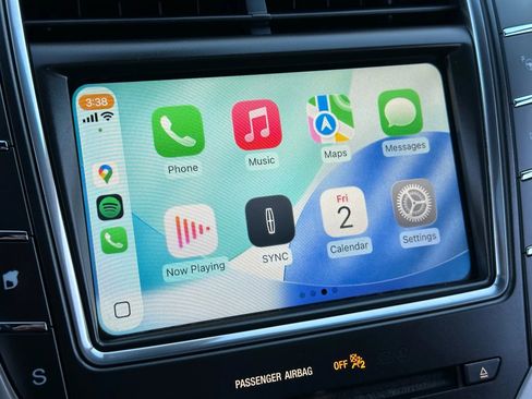 Used 2017 Lincoln MKX Reserve w/ Driver Assistance Package image 36