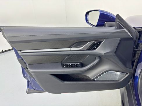 Used 2020 Porsche Taycan image 45