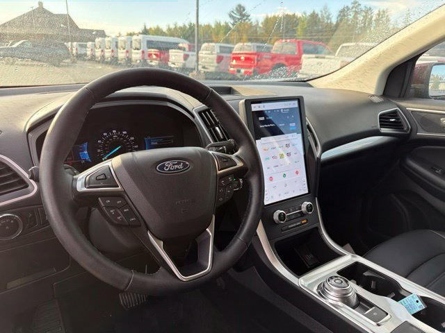 Used 2024 Ford Edge SEL w/ Convenience Package AWD/4WD image 10