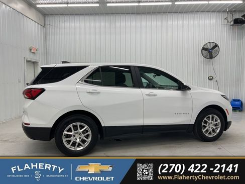 Used 2024 Chevrolet Equinox LT image 2