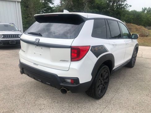 Used 2023 Honda Passport EX-L image 3