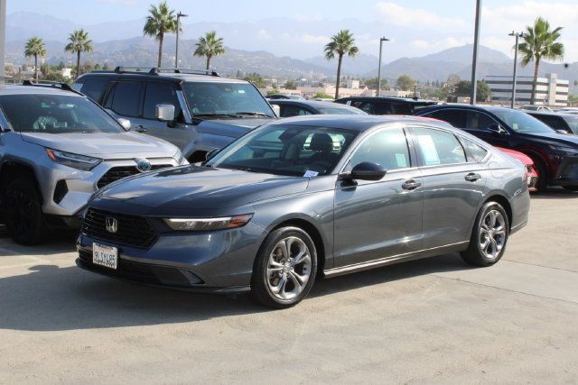 Used 2024 Honda Accord EX image 3