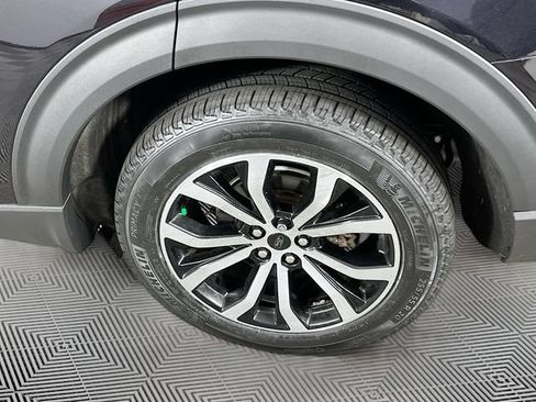 Certified 2022 Ford Explorer ST-Line w/ Class IV Trailer Tow Package AWD/4WD image 38