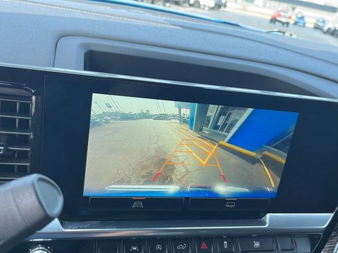 Used 2023 GMC Sierra 1500 Elevation image 14