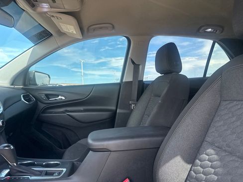 Used 2020 Chevrolet Equinox LT FWD image 38