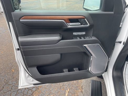 Used 2023 GMC Sierra 1500 Denali w/ Technology Package AWD/4WD image 18