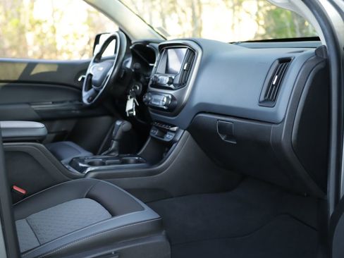 Used 2021 Chevrolet Colorado Z71 RWD image 34