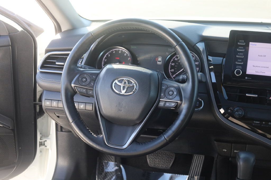 Certified 2023 Toyota Camry SE w/ Cold Weather Package AWD/4WD image 10