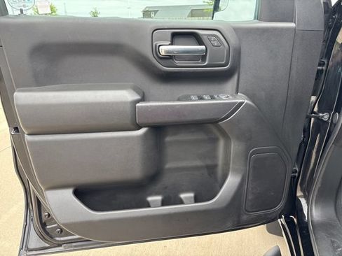 Used 2025 Chevrolet Silverado 1500 Custom w/ Turbomax Blackout Package AWD/4WD image 11