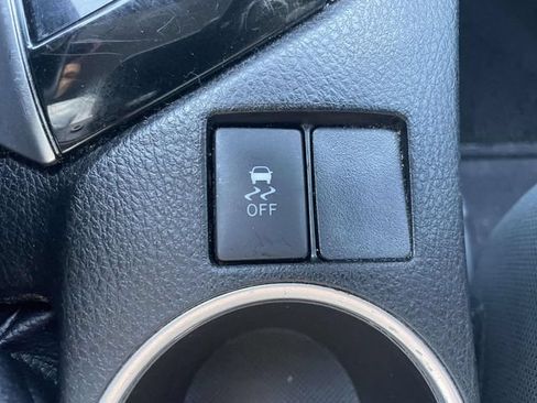 Used 2019 Toyota Corolla LE FWD image 30