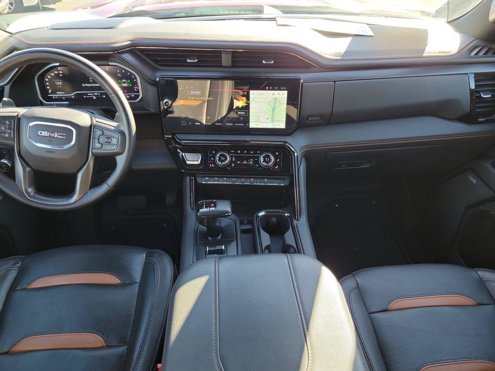 Used 2024 GMC Sierra 1500 AT4 w/ AT4 Preferred Package AWD/4WD image 8