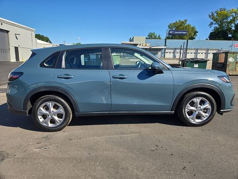 Used 2024 Honda HR-V LX image 7