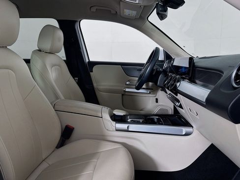 Certified 2022 Mercedes-Benz GLB 250 image 7