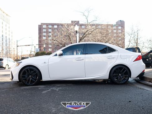Used 2019 Lexus IS 350 F Sport image 4