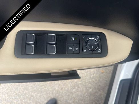 Used 2022 Lexus RX 350L FWD w/ Premium Package image 19