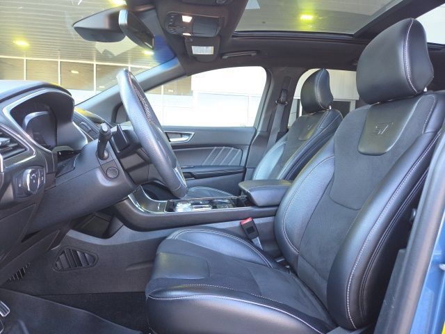 Used 2019 Ford Edge ST w/ Equipment Group 401A AWD/4WD image 29