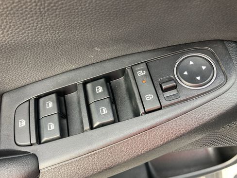 Used 2024 Kia Seltos EX image 10