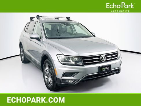 Used 2020 Volkswagen Tiguan SEL w/ 3rd Row Seat Package image 1
