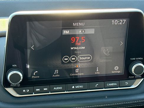 Certified 2025 Nissan Rogue S image 18