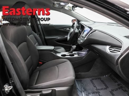 Used 2024 Chevrolet Malibu LT image 24