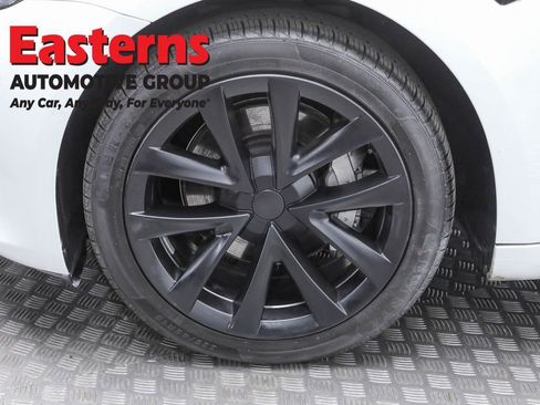 Used 2021 Tesla Model 3 Standard Range Plus image 29