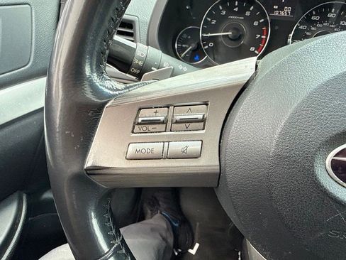 Used 2011 Subaru Outback 2.5i Premium AWD/4WD image 13