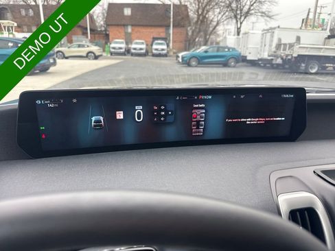 Used 2025 Ford Expedition Max Active AWD/4WD image 35