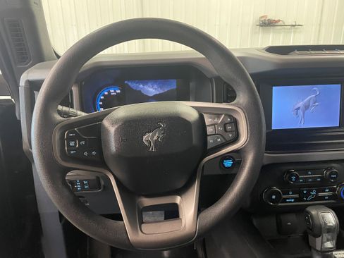 Used 2023 Ford Bronco 4-Door w/ Sasquatch Package AWD/4WD image 14