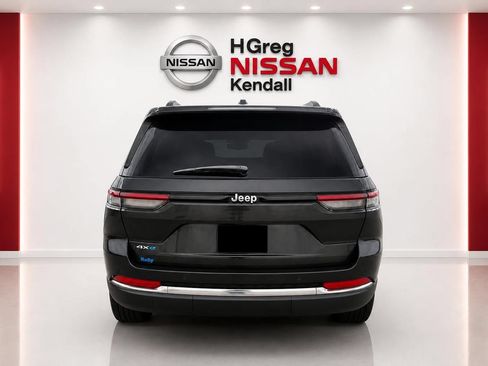 Used 2022 Jeep Grand Cherokee Limited 4xe AWD/4WD image 4