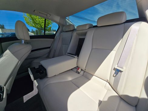 Used 2016 Acura RLX w/ Technology Package FWD image 16
