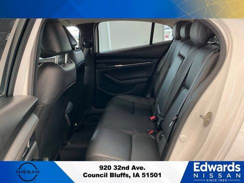 Used 2023 MAZDA MAZDA3 s FWD image 11
