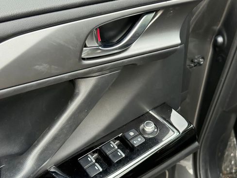 Used 2022 MAZDA CX-9 Touring Plus AWD/4WD image 11