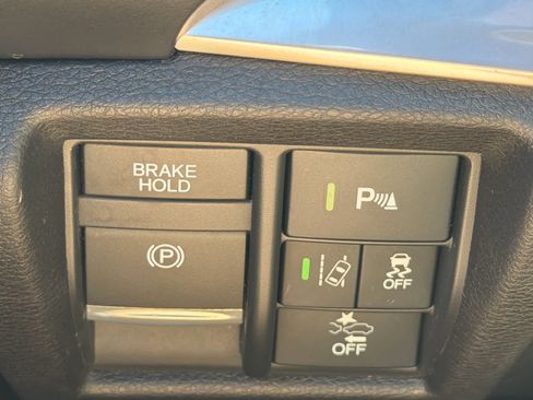 Used 2020 Acura MDX SH-AWD w/ Technology Package image 18