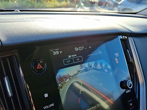 Used 2025 Subaru Outback Premium w/ Popular Package #1A image 4