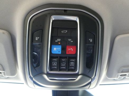 Used 2021 Jeep Grand Cherokee L Limited w/ Luxury Tech Group II AWD/4WD image 26