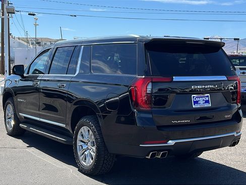 Certified 2025 GMC Yukon XL Denali AWD/4WD image 7