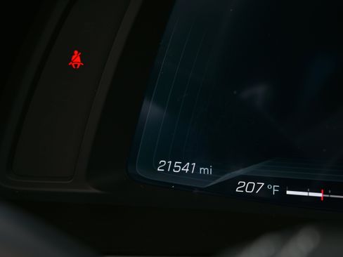 Used 2023 Chevrolet Corvette Stingray Premium Cpe w/ Z51 Performance Package image 28