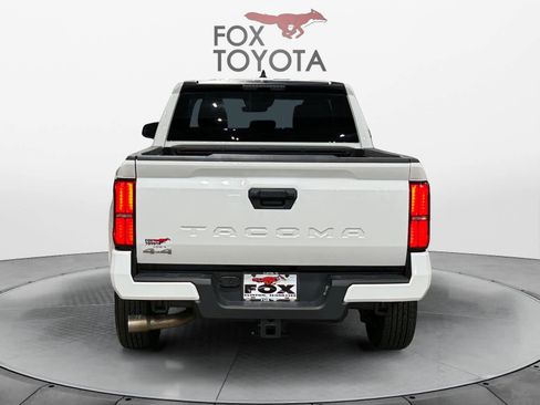 Used 2025 Toyota Tacoma SR5 image 5