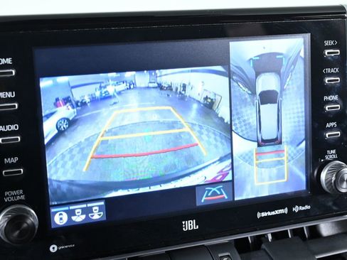 Used 2022 Toyota RAV4 Limited image 16