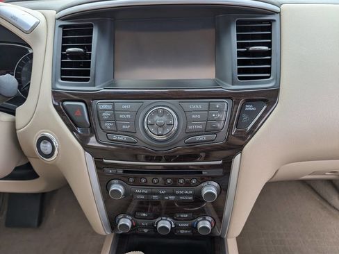 Used 2014 Nissan Pathfinder Platinum w/ Platinum Premium Package AWD/4WD image 14