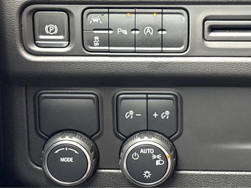 Used 2024 Chevrolet Suburban LS w/ Driver Alert Package image 9