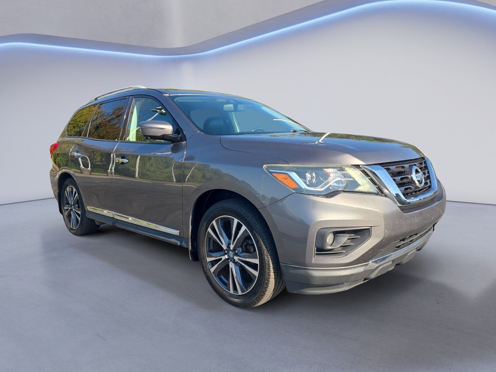 Used 2017 Nissan Pathfinder Platinum FWD image 8
